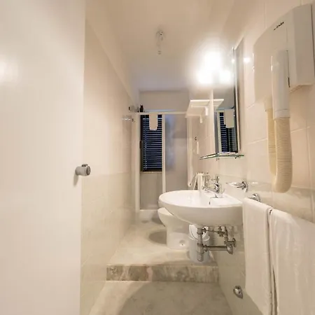 Hotel La Fenice San Domino